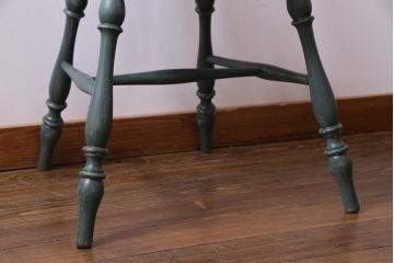 ペイント家具　イギリスビンテージ　クラシカルなデザインのチェア(椅子)