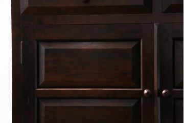 中古　松本民芸家具　和洋どちらにも馴染むシックなG-1型面取り食器棚(カップボード、収納棚)