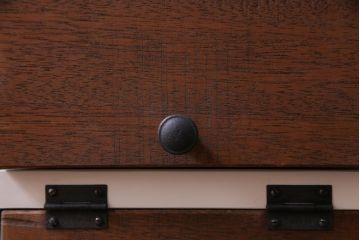 ラフジュ工房オリジナル　鉄脚付き　3×3マス　メンズライクにも似合うパタパタ扉のペイントマス目棚(収納棚、戸棚、ロッカー、店舗什器、キャビネット)(R-034434)