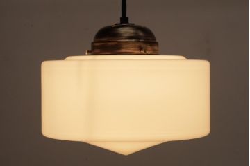 昭和レトロ　戦前　シンプルな乳白ガラスのペンダントライト(吊り下げ照明、天井照明)(1)