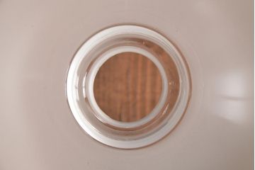 フランスビンテージ　幾何学模様の透かしがおしゃれなすりガラスシェードのペンダントライト(天井照明)