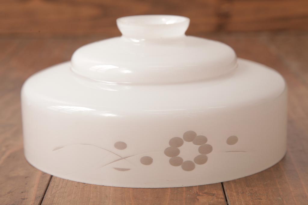 昭和レトロ　愛らしい花鳥が描かれた切子細工のペンダントライト(天井照明、吊り下げ照明)