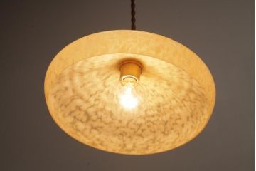 イギリスアンティーク　マーブルガラスがおしゃれなペンダントライト(天井照明)