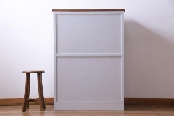 ラフジュ工房オリジナル　古建具リメイク　すりガラス　和モダンな雰囲気あふれるペイント収納棚(戸棚)