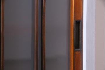 ラフジュ工房オリジナル　古建具リメイク　すりガラス　和モダンな雰囲気あふれるペイント収納棚(戸棚)