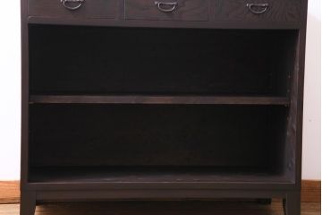 ラフジュ工房オリジナル　古建具リメイク　鎧戸を活かした立派な佇まいのサイドボード(テレビボード、戸棚、収納棚)