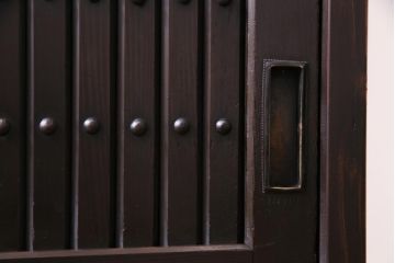 ラフジュ工房オリジナル　古建具リメイク　鎧戸を活かした立派な佇まいのサイドボード(テレビボード、戸棚、収納棚)