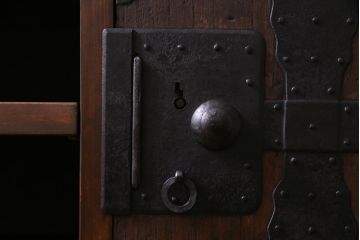 ラフジュ工房オリジナル　前板桐材　古い時代箪笥をリメイクしたリビングボード(テレビ台、テレビボード、収納棚、引き出し)