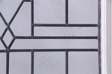 イギリスアンティーク　当時物のステンドグラスがおしゃれな当店ペイントの木製ドア(扉)