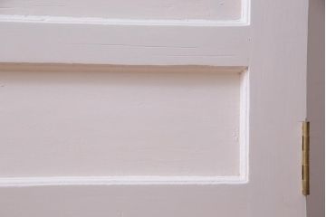 イギリスアンティーク　当時物のステンドグラスがおしゃれな当店ペイントの木製ドア(扉)