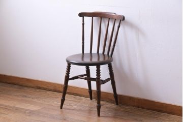 アンティーク家具　フランスアンティーク　ビーチ材　丸い座面が可愛らしいダイニングチェア(板座チェア)