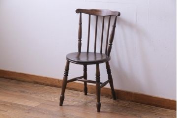 アンティーク家具　フランスアンティーク　ニレ材・ビーチ材　丸い座面が可愛らしいダイニングチェア(板座チェア)