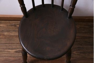 アンティーク家具　フランスアンティーク　ニレ材・ビーチ材　丸い座面が可愛らしいダイニングチェア(板座チェア)