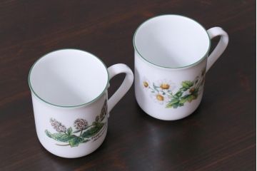 ROYAL WORCESTER(ロイヤルウースター)　WORCESTER　HERBS(ウースターハーブ)　コーヒーカップ2点セット