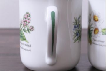 ROYAL WORCESTER(ロイヤルウースター)　WORCESTER　HERBS(ウースターハーブ)　コーヒーカップ2点セット