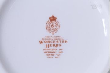 ROYAL WORCESTER(ロイヤルウースター)　WORCESTER　HERBS(ウースターハーブ)　コーヒーカップ2点セット