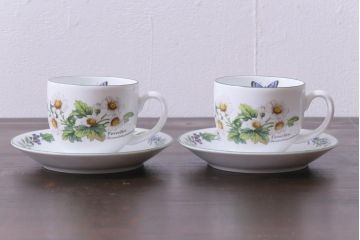 イギリス　ROYAL WORCESTER(ロイヤル ウースター)　HERBS(ハーブス)　カップ&ソーサー2客セット(1)