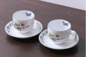 イギリス　ROYAL WORCESTER(ロイヤル ウースター)　HERBS(ハーブス)　カップ&ソーサー2客セット(1)