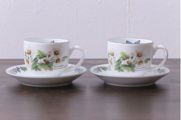 イギリス　ROYAL WORCESTER(ロイヤル ウースター)　HERBS(ハーブス)　カップ&ソーサー2客セット(2)