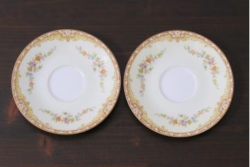 中古　ノリタケ(Noritake)　月桂樹-マルキ印　彩色ゆたかな上品なカップ&ソーサー2客セット(洋食器)