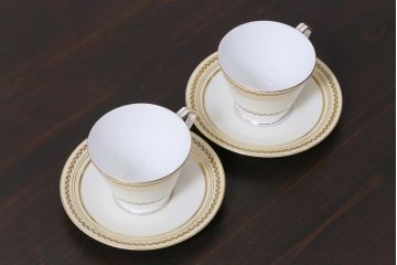 中古　オールドノリタケ(Noritake、則武)　月桂樹-М　CALIBAN　品のあるデザインが素敵なカップ&ソーサー2客セット(洋食器)(2)