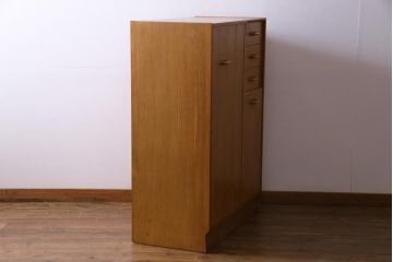 ヴィンテージ家具　北欧ビンテージ　G-PLAN(ジープラン)　ハンガー掛け付きワードローブ(収納棚、キャビネット)