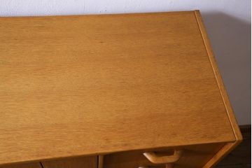 ヴィンテージ家具　北欧ビンテージ　G-PLAN(ジープラン)　ハンガー掛け付きワードローブ(収納棚、キャビネット)