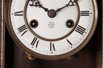 アンティーク雑貨　明治期　JUNGHANS(ユンハンス)社　国産箱　黒柿材　優美さと気品あふれる振り子時計(柱時計、掛け時計)