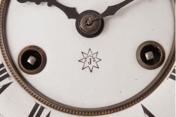 アンティーク雑貨　明治期　JUNGHANS(ユンハンス)社　国産箱　黒柿材　優美さと気品あふれる振り子時計(柱時計、掛け時計)