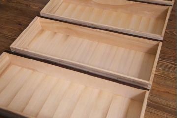 中古　北海道民芸家具　たっぷり収納できる衣装盆付きチェスト(和タンス、引き出し、着物箪笥)