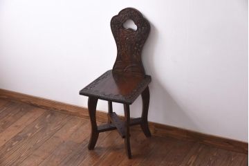 中古　伝統工芸　軽井沢彫り　意匠を凝らした美しいダイニングチェア(3)