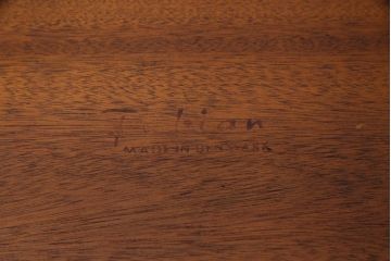 ビンテージ　北欧家具　デンマーク　チーク材　すっきりとしたデザインが取り入れやすいネストテーブル(サイドテーブル)