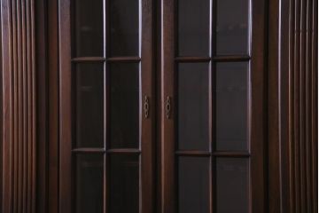 中古美品　イギリス輸入家具　特大サイズ!　オーク材　クラシカルな組み立て式キャビネット(収納棚、食器棚)(定価約140万円)