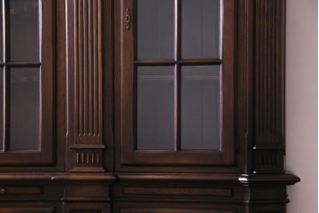 中古美品　イギリス輸入家具　特大サイズ!　オーク材　クラシカルな組み立て式キャビネット(収納棚、食器棚)(定価約140万円)