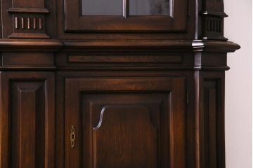 中古美品　イギリス輸入家具　特大サイズ!　オーク材　クラシカルな組み立て式キャビネット(収納棚、食器棚)(定価約140万円)