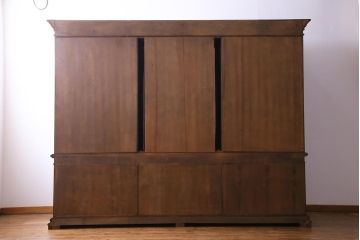 中古美品　イギリス輸入家具　特大サイズ!　オーク材　クラシカルな組み立て式キャビネット(収納棚、食器棚)(定価約140万円)