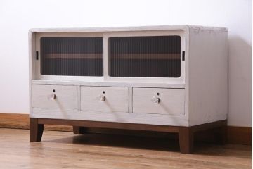 ペイント家具　リメイク　丸みのあるレトロな脚付きローボード(収納棚、戸棚)
