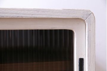 ペイント家具　リメイク　丸みのあるレトロな脚付きローボード(収納棚、戸棚)