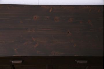 ラフジュ工房オリジナル　リメイク　レトロな雰囲気が温かみを感じる引き出し付きガラス戸棚(収納棚、サイドボード、テレビボード)