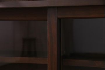 ラフジュ工房オリジナル　リメイク　レトロな雰囲気が温かみを感じる引き出し付きガラス戸棚(収納棚、サイドボード、テレビボード)