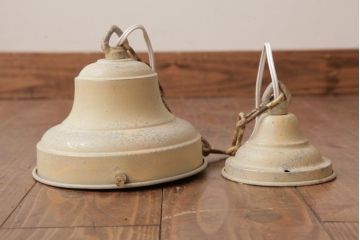 和製アンティーク　大振りサイズ　昭和レトロなデザインのガラスシェード照明(吊り下げ照明、天井照明)
