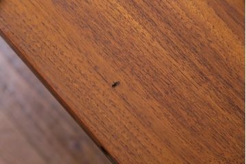 ヴィンテージ家具　北欧ビンテージ　デンマーク製　チーク材　都会的なデザインが魅力的なビューロー(デスク、在宅ワーク、在宅用チェスト)