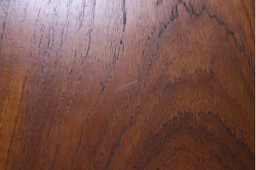 ヴィンテージ家具　北欧ビンテージ　デンマーク製　チーク材　都会的なデザインが魅力的なビューロー(デスク、在宅ワーク、在宅用チェスト)