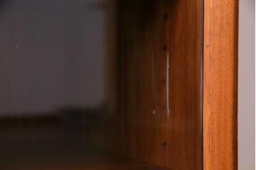 北欧家具　イギリスビンテージ　HERBERT E. GIBBS(ハーバート・E・ギブス)　木のぬくもりと洗練されたデザインが魅力のキャビネット(収納棚、本棚、サイドボード)