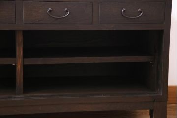 ラフジュ工房オリジナル　古建具リメイク　趣ある透かし彫りが和の風情感じる引き出し付きローボード(戸棚、収納棚、テレビボード)