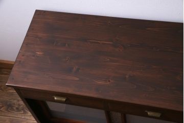 ラフジュ工房オリジナル　古い建具の枠が味わい深い横長のリビングボード(収納棚、戸棚)