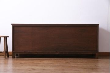 ラフジュ工房オリジナル　古い建具の枠が味わい深い横長のリビングボード(収納棚、戸棚)