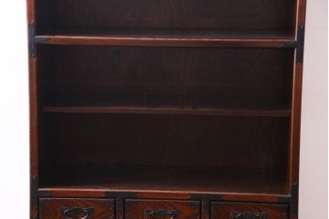 中古　志太民芸家具　モダンなガラス引き戸が魅力的な格子茶たんす(水屋、和箪笥)