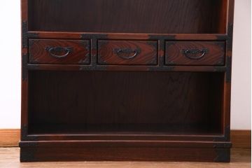 中古　志太民芸家具　モダンなガラス引き戸が魅力的な格子茶たんす(水屋、和箪笥)