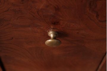 アンティーク雑貨　和製アンティーク　高級品!　三方ケヤキ材　鮮明な杢目が魅力の書箱(収納箱、収納棚)